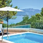 Gorgeous In Slatine With Wifi Feriehus Trogir