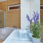 Gorgeous In Slatine With Wifi Feriehus *